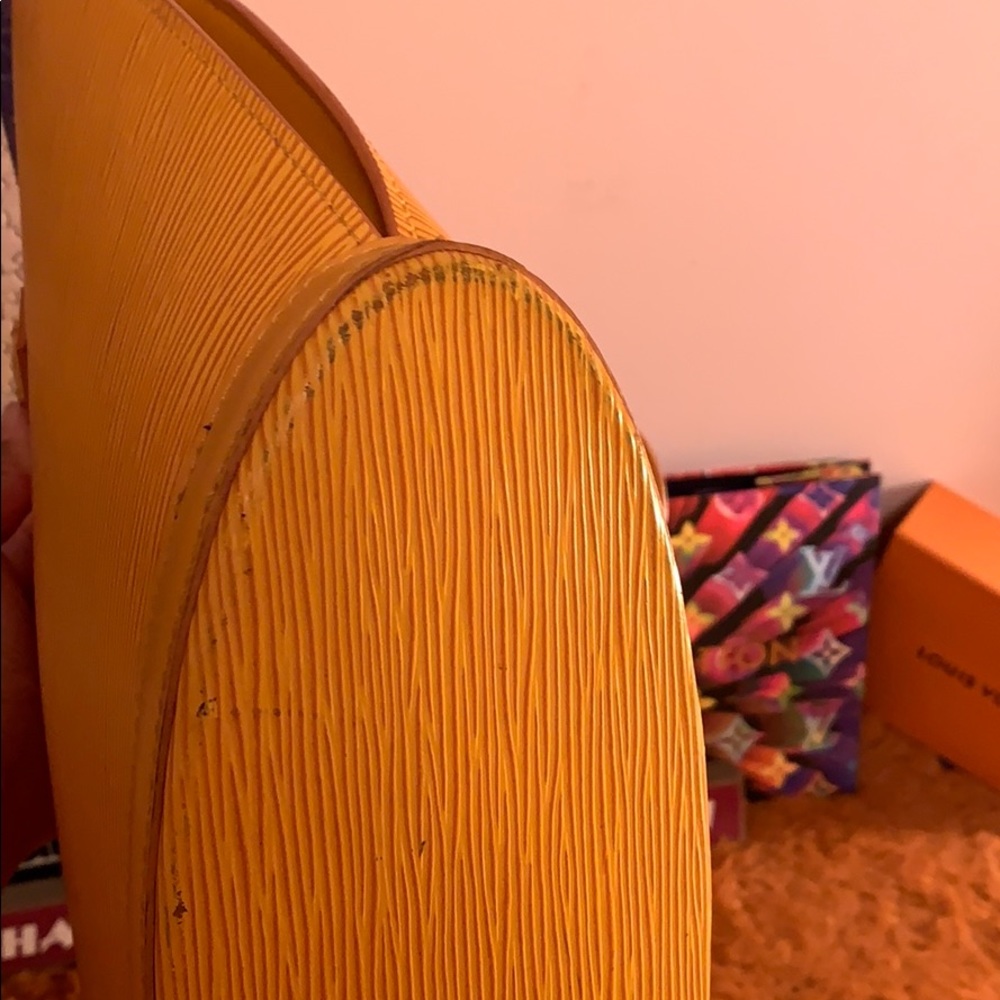 💯 Authentic LV Yellow Epi Leather St Jacques - Picture 12 of 16